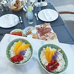 White Stone 43 Otel 4*