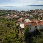 White Stone 43 Otel 4*