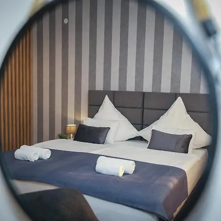 Otel White Stone 43 Promajna