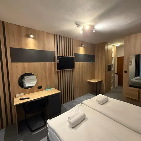 Hotel White Stone 43