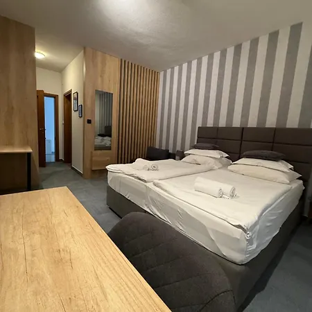 White Stone 43 Hotel