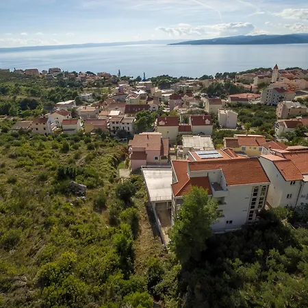 White Stone 43 Hotel 4*