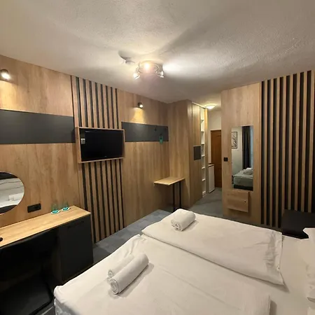 Hotel White Stone 43 4*