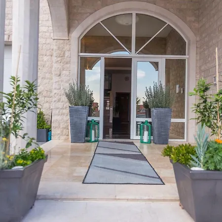 Hotell White Stone 43