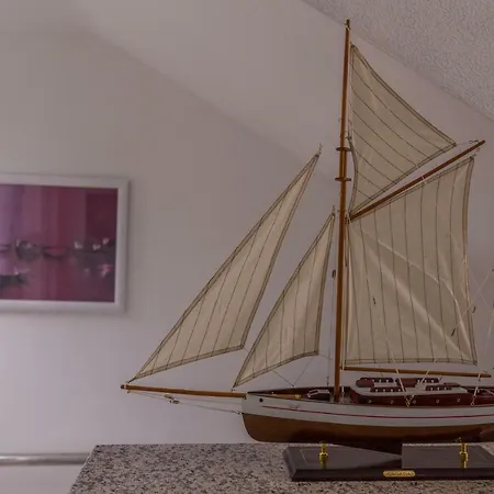 White Stone 43 프로마이나