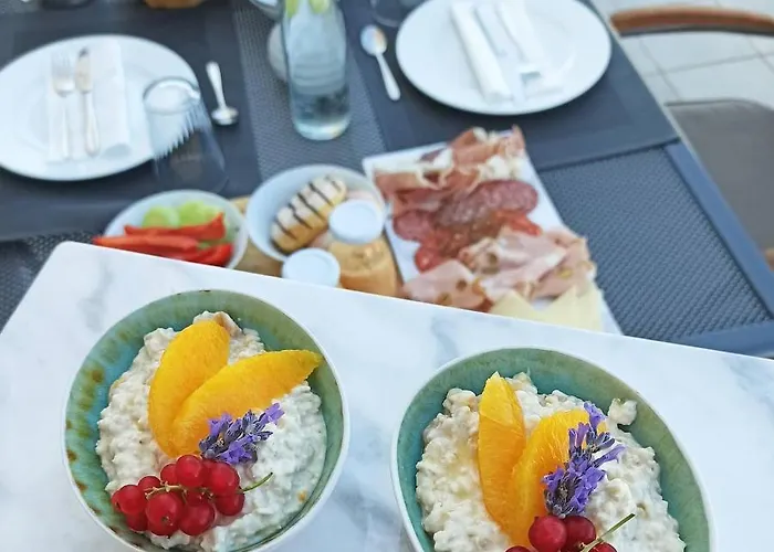 White Stone 43 Hotel 4*