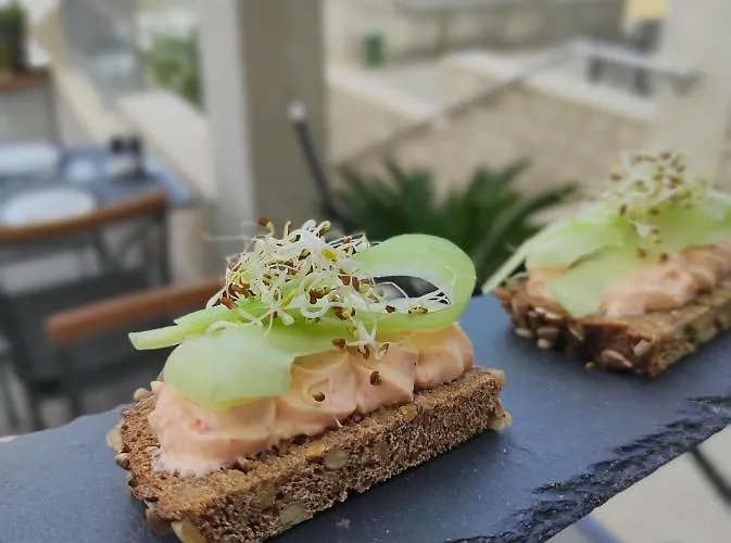 Hotel White Stone 43 Promajna