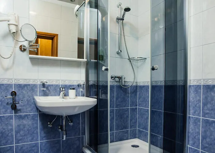 White Stone 43 4* Promajna